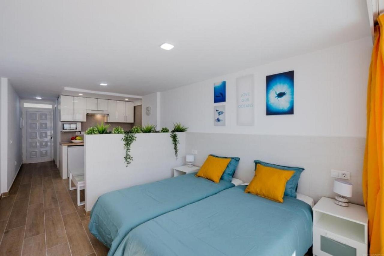 319 Modern Accommodation,Sea View, Wi Fi And Pool Playa de las Américas Buitenkant foto