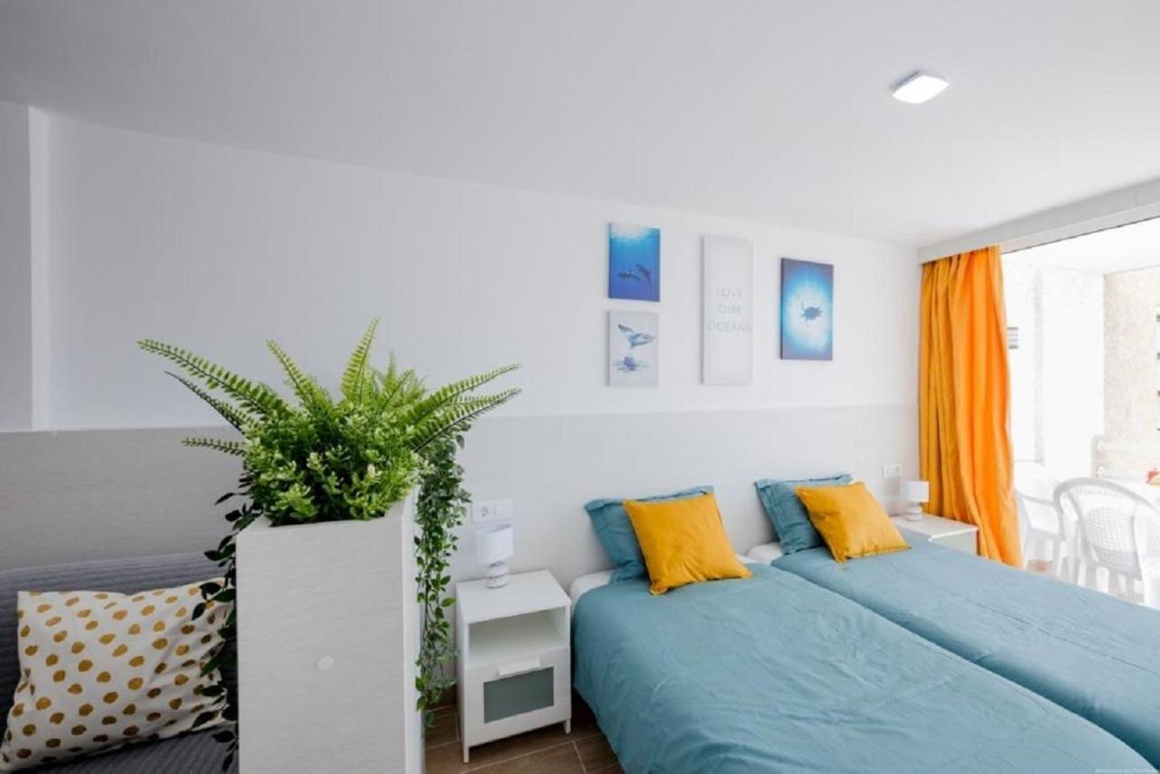 319 Modern Accommodation,Sea View, Wi Fi And Pool Playa de las Américas Buitenkant foto